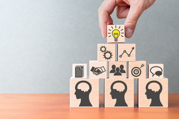 快递业进去百亿时代给物流带来的机遇和挑战