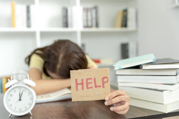 如何去除虾头上的黑色物