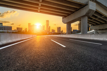 物业副经理的职责描述