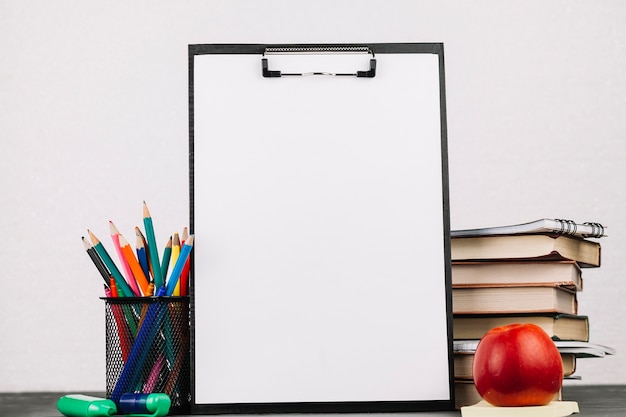 物业副经理的职责描述